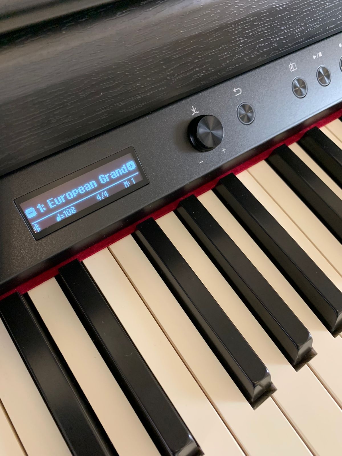 Piano Digital Roland LX705 Charcoal Black com Banqueta